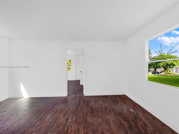 miami-florida-43808837 picture