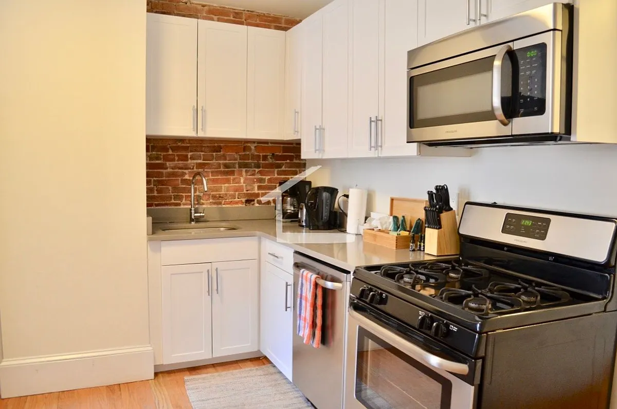 Building Photo - 36 E Springfield St #2