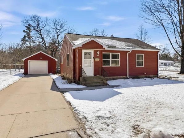 820 W 4TH STREET, Mosinee, WI 54455