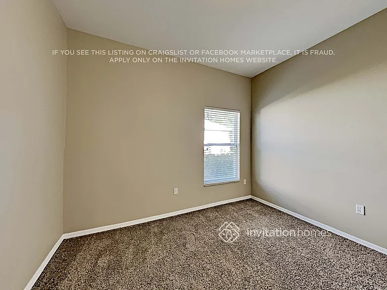 12331 Hollybush Ter — Photo 10