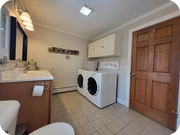 2nd image of 401 Main St Unit 1