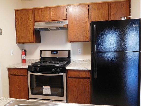 3rd image of 37 Cheshire Dr #3005