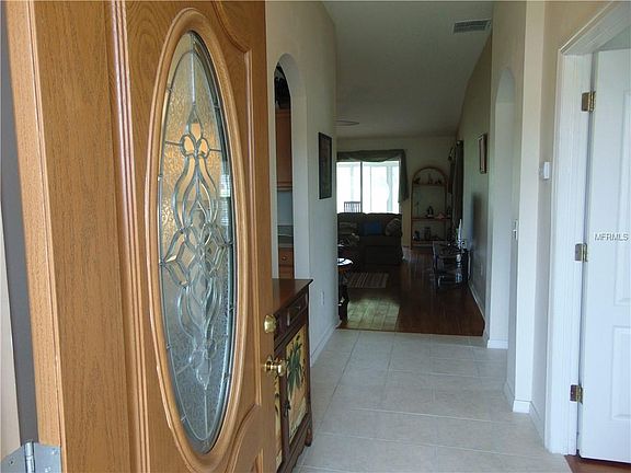 3rd image of 10509 Collar Dr