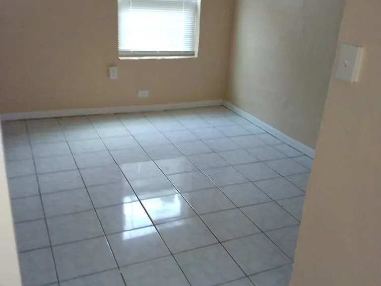 807 S Grandview Ave #807 — Photo 2