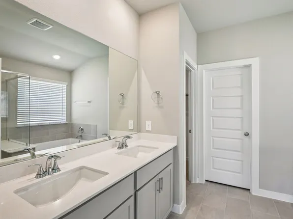 2710 Dark Lantern Ln, Rosenberg, TX 77471