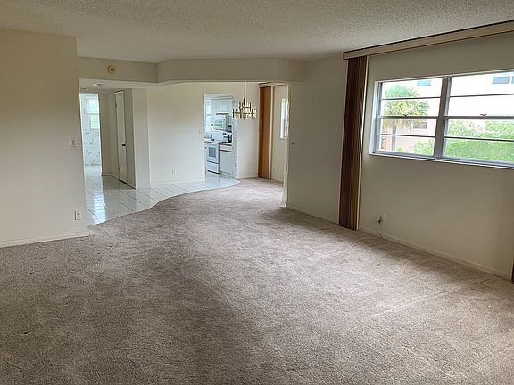 2nd image of 1803 Eleuthera Pt APT A3