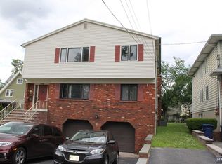 155 Krone Pl, Hackensack, NJ 07601
