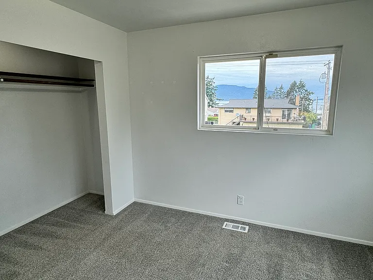 3013 W 2nd St — Photo 23