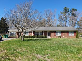 1225 S Peace Haven Rd, Clemmons, NC 27012