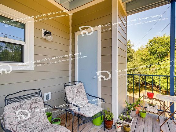 3rd image of 5313 Indio Dr APT A