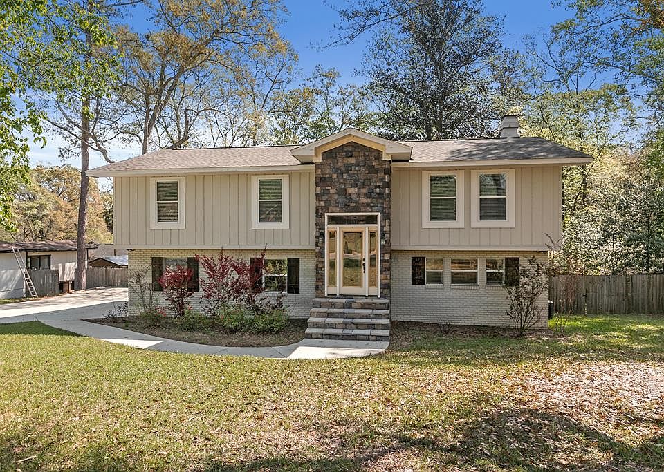 1st image of 809 Gonzales Dr