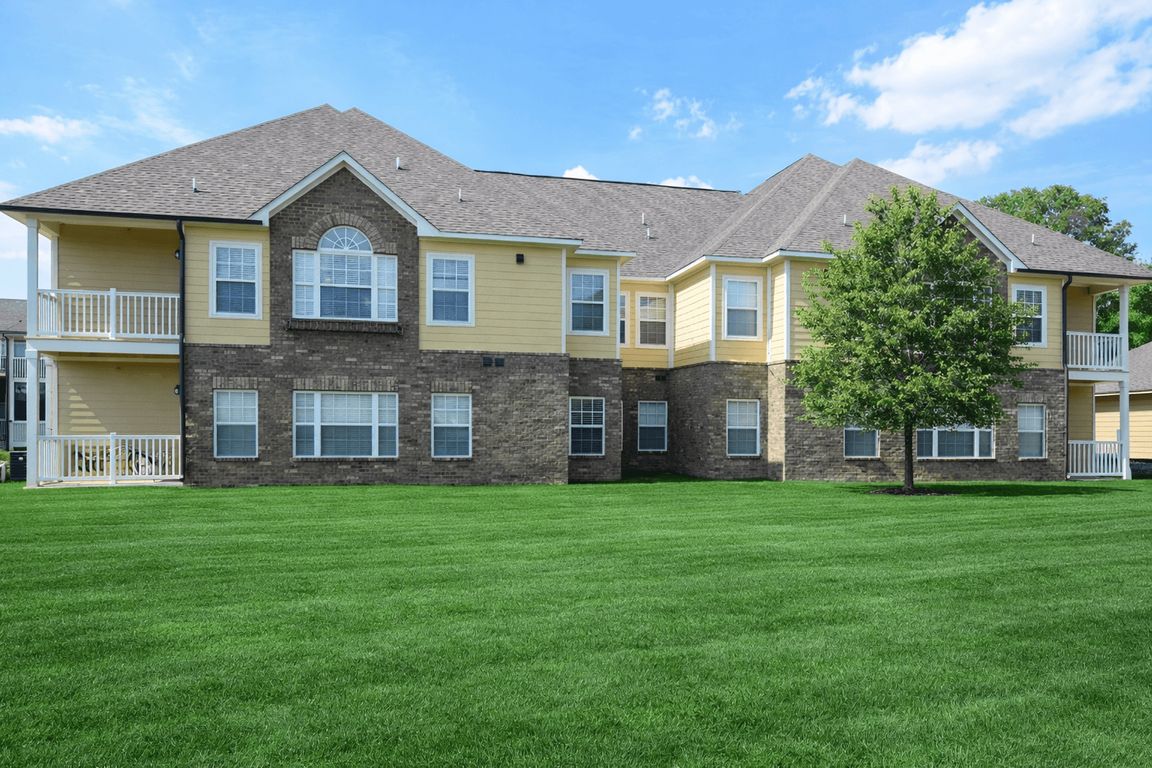 The Orleans at Walnut Grove - 317 Royal Chartres Sq E Cordova TN