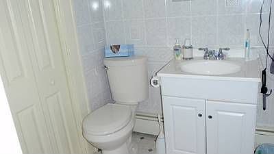 5th image of 18 N Balliet St