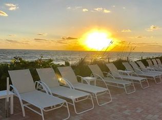 8860 N Sea Oaks Way APT 105, Vero Beach, FL 32963