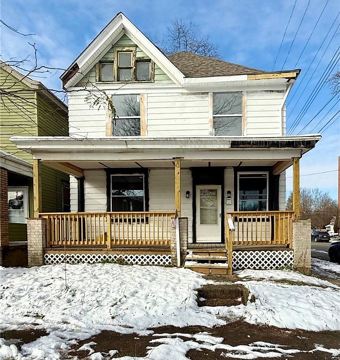 1st image of 841 2nd Ave