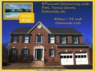24 Scotland Cir, Stafford, VA 22554