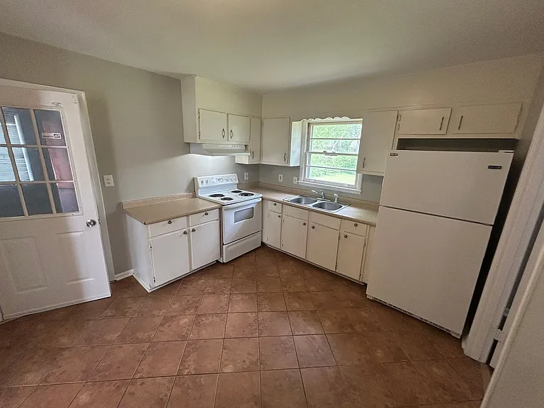 2508 Piney Branch Rd NW — Photo 2