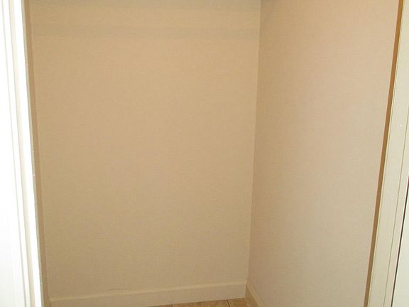 5th image of 20 Hasbrouck Dr APT G