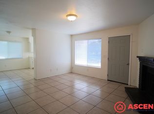 3400 Loyalton Ave #D, Bakersfield, CA 93313