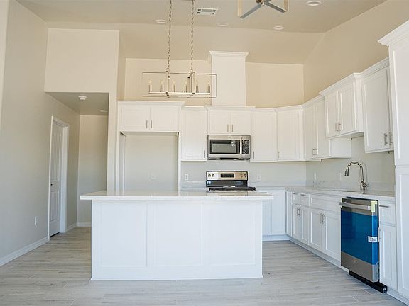5th image of 3557 S Devane Dr