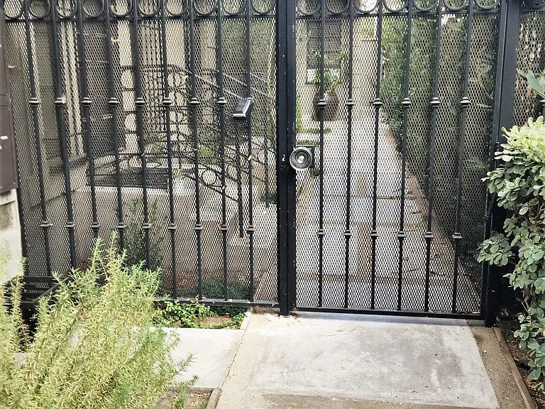 142 S Crescent Dr #A — Photo 3