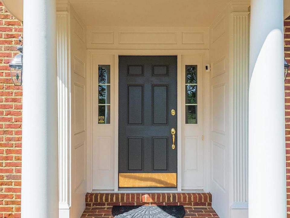 43629 Lucketts Bridge Cir, Ashburn, VA 20148 Zillow