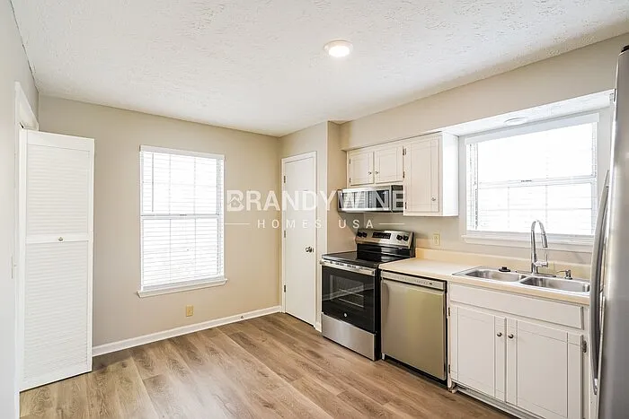 924 Ilawood Dr — Photo 8