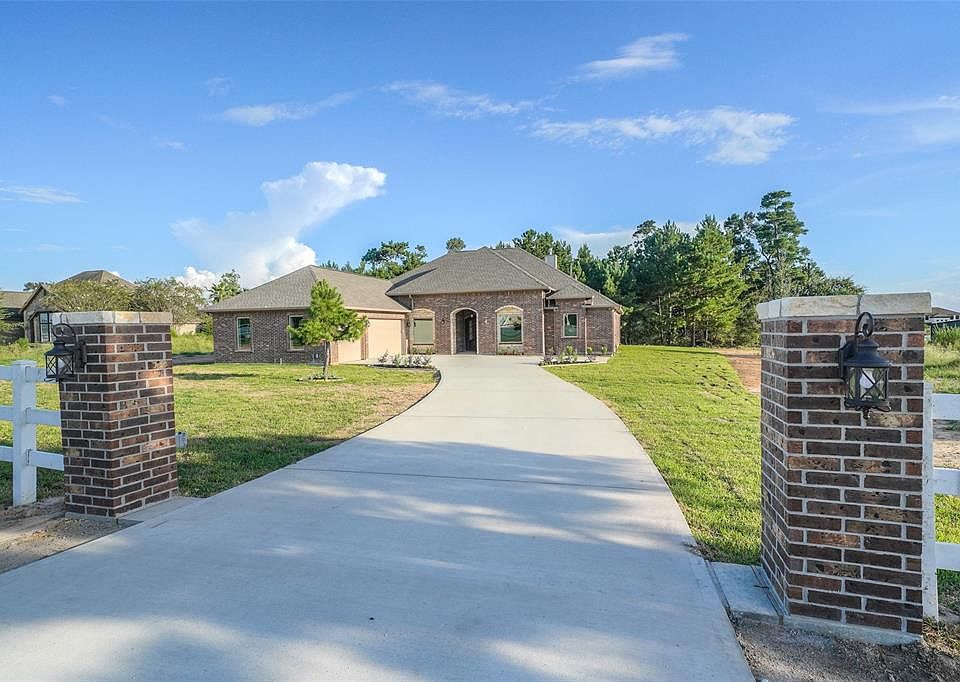 1st image of 8858 Grand Lake Estates Dr