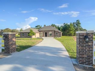 8858 Grand Lake Estates Dr, Montgomery, TX 77316