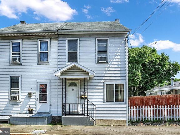 2nd image of 103 Brown St