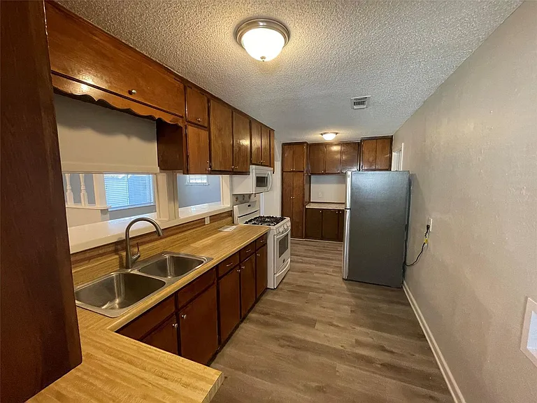 3800 Oscar Ave — Photo 14