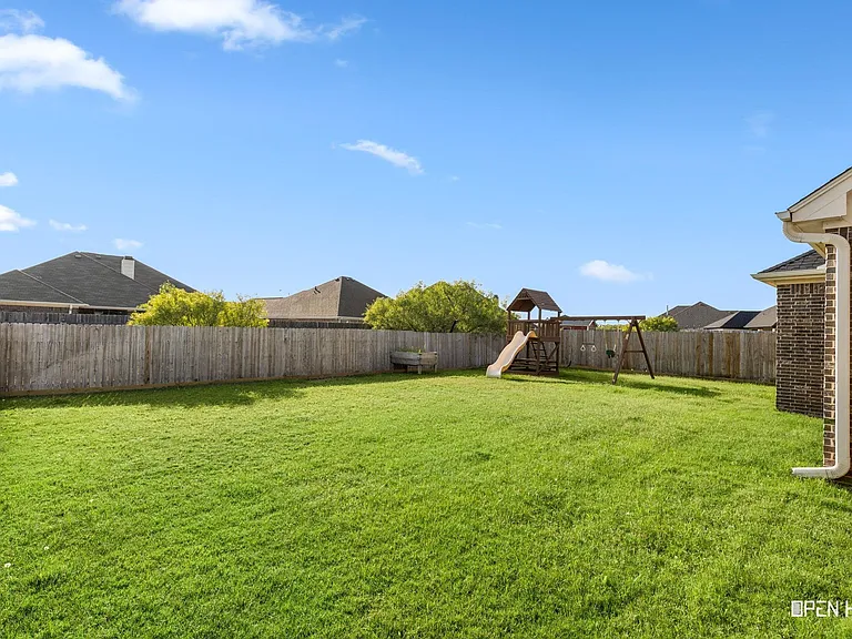 4824 Olivia Ln — Photo 31