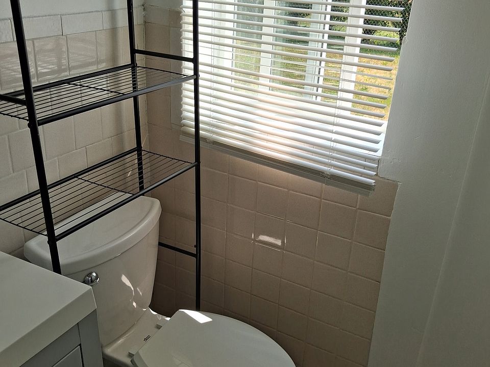 2nd image of 898 5th Ave #1