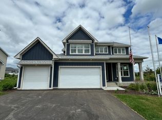 2577 Sofia Ln, Hudson, WI 54016