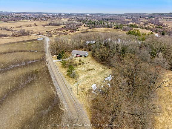 3rd image of 825 Campbell Rd