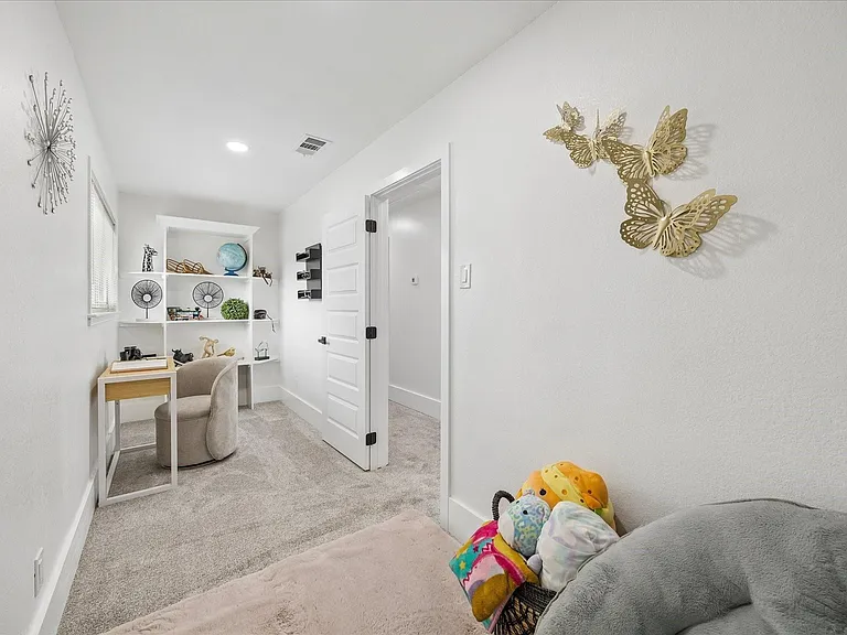7711 Meadowvale Dr — Photo 29
