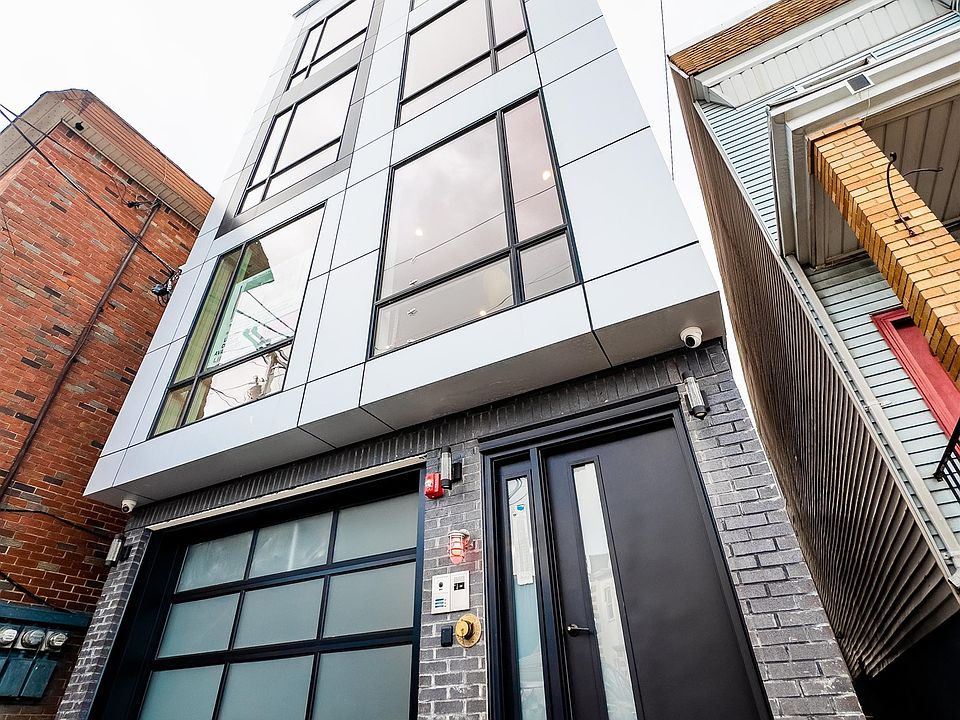 1st image of 3305 Pleasant Ave #2