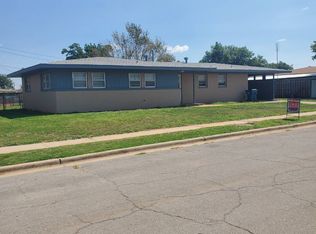 202 Iroquois Trl, Burns Flat, OK 73624