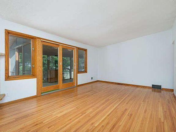 5th image of 4617 Louisiana Ave N