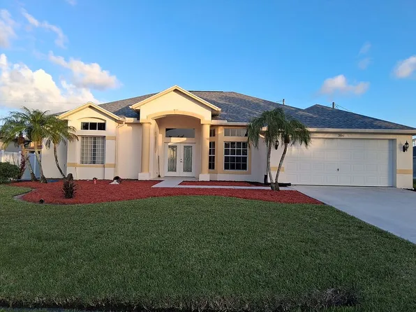 386 SW Donna Ter, Port Saint Lucie, FL 34984