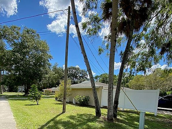4th image of 8389-8395 W Homosassa Trl
