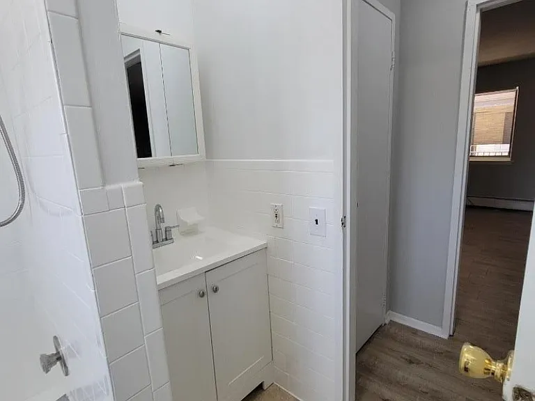 340 Hudson St #29 — Photo 12