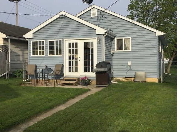 3rd image of 260 Wayne Ave