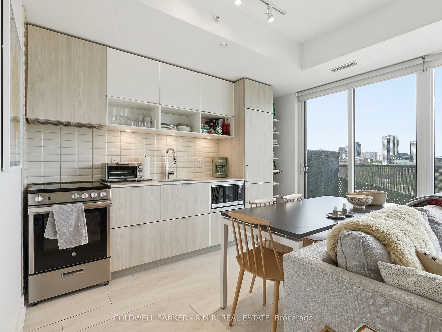 2 bed, $2,250 — Photo 2