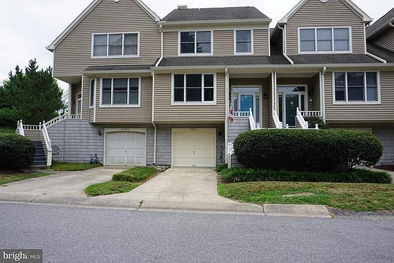 1st image of 40467 Breton View Dr