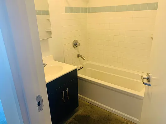 Rented by Flatiron Real Estate Advisors LLC | media 9