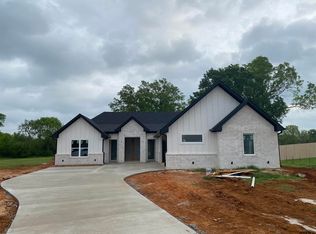 7526 Freestone Dr, Bullard, TX 75757