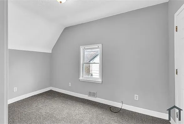 9418 Easton Ave — Photo 14
