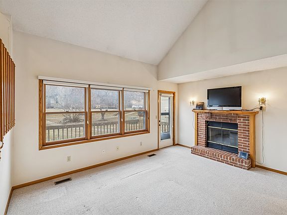 4th image of 1070 50th St Unit 6A