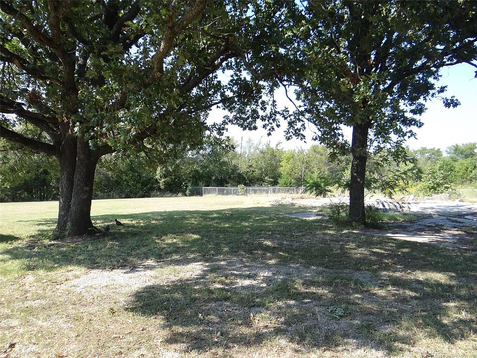 1st image of 3821 Croninger St